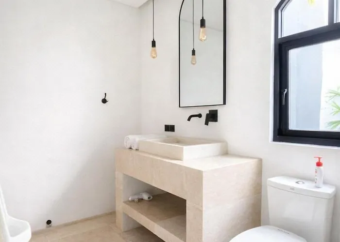 Private 2br With Pool